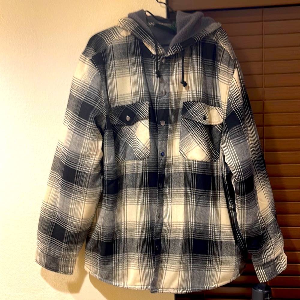 “Stillwater Supply Co.” 2XL Black and Khaki color cross stripped hooded jacket.